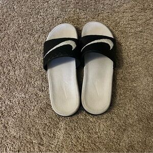 nike slides